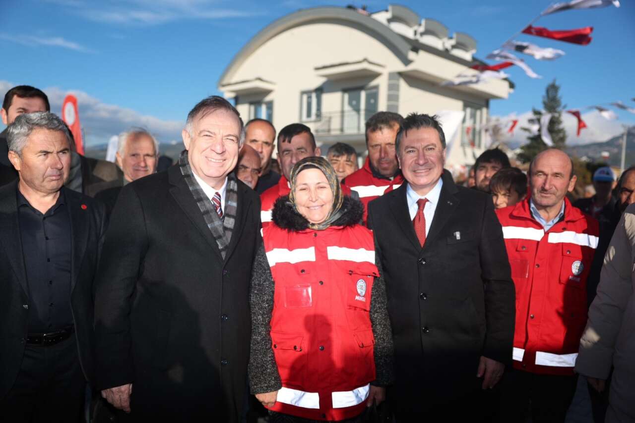 Büyükşehir’in Yatırımları Seydikemer’de Toplu Açılışla Hizmete Girdi 4